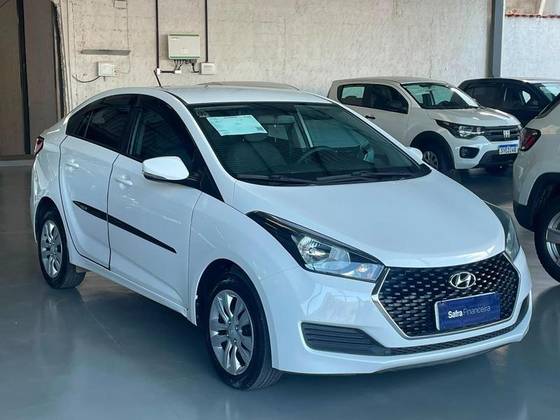 HYUNDAI HB20 1.6 COMFORT PLUS 16V FLEX 4P MANUAL HYUNDAI HB20 1.6 COMFORT PLUS 16V FLEX 4P MANUAL